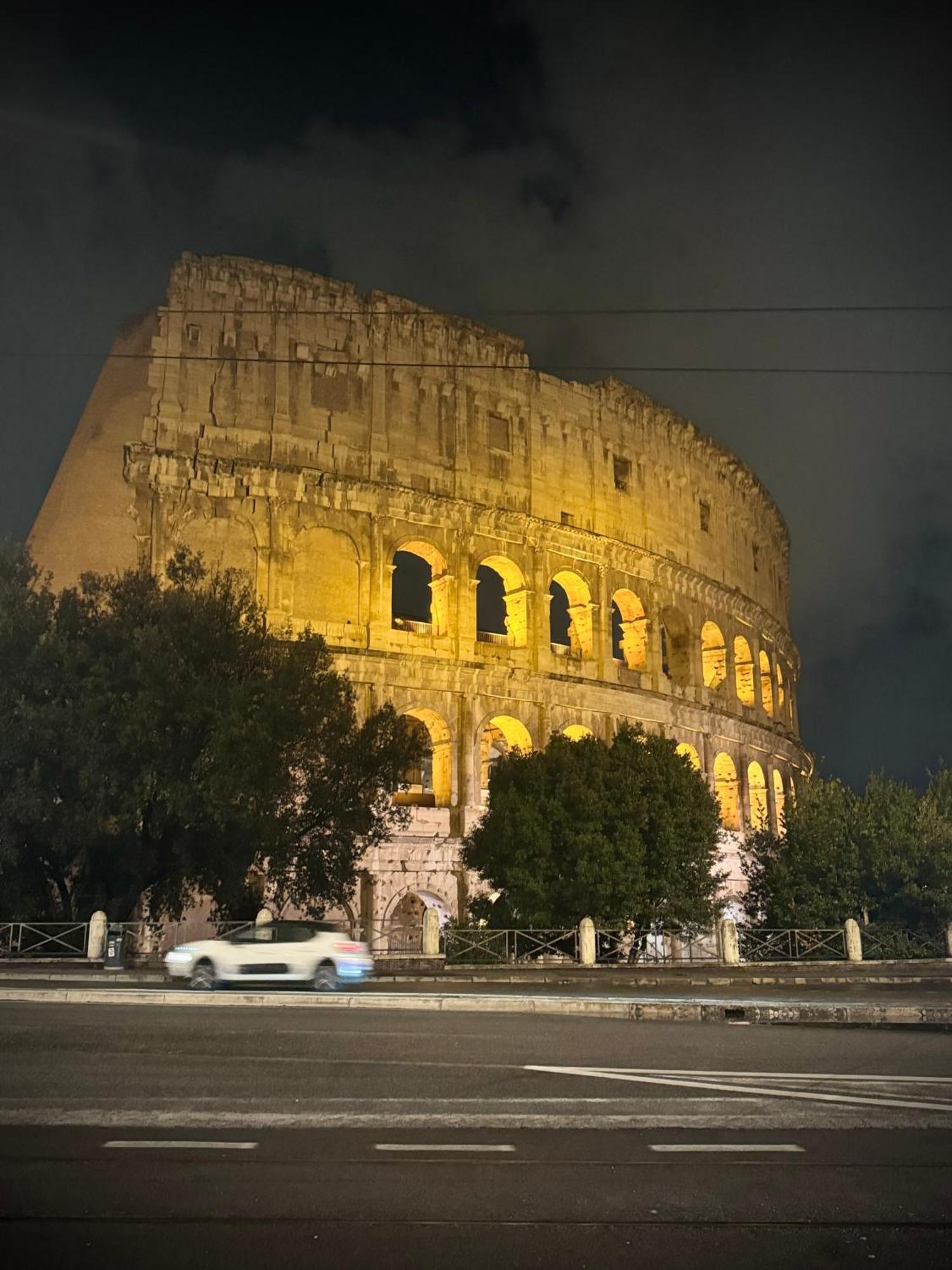A Casa Di Lu, Al Colosseo - Guest House Rome Exterior photo